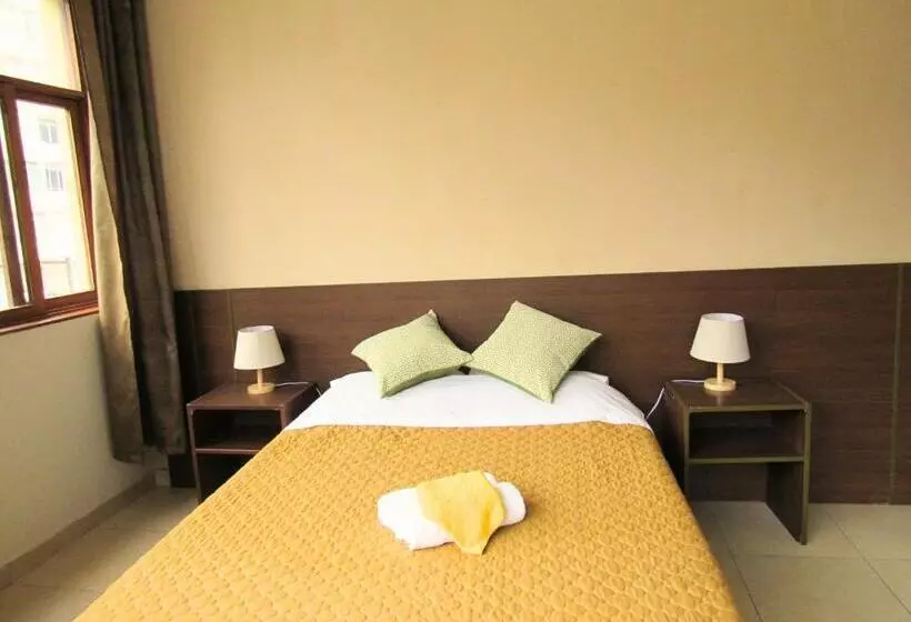 پانسیون Residencial Waldorf