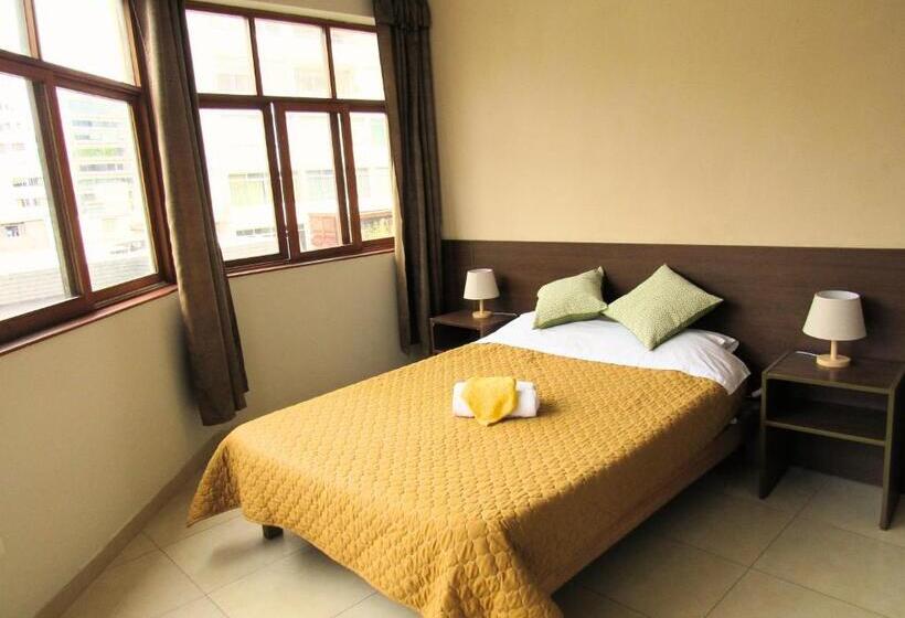 פנסיון Residencial Waldorf