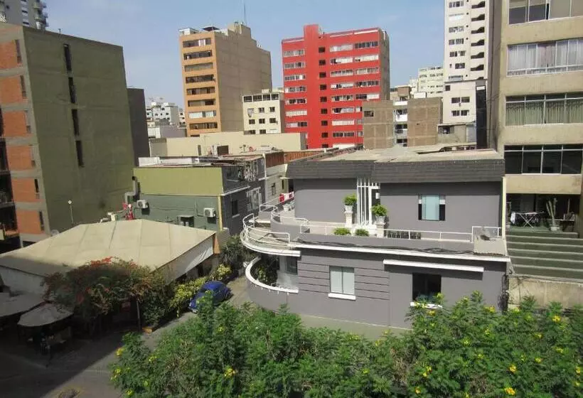 پانسیون Residencial Waldorf