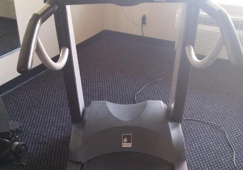 فندق Benchmark Inn