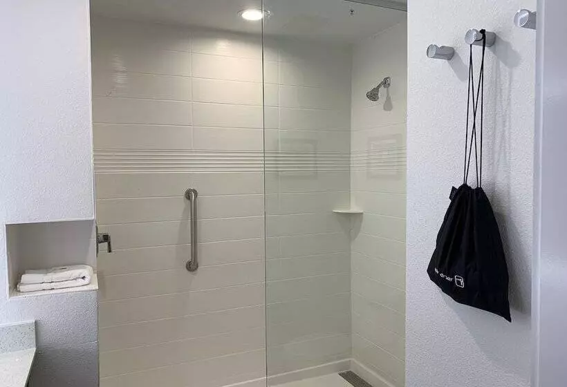 ホテル Comfort Inn & Suites