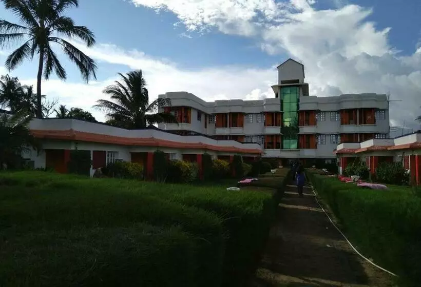 ホテル Neel Nirjaney Resorts