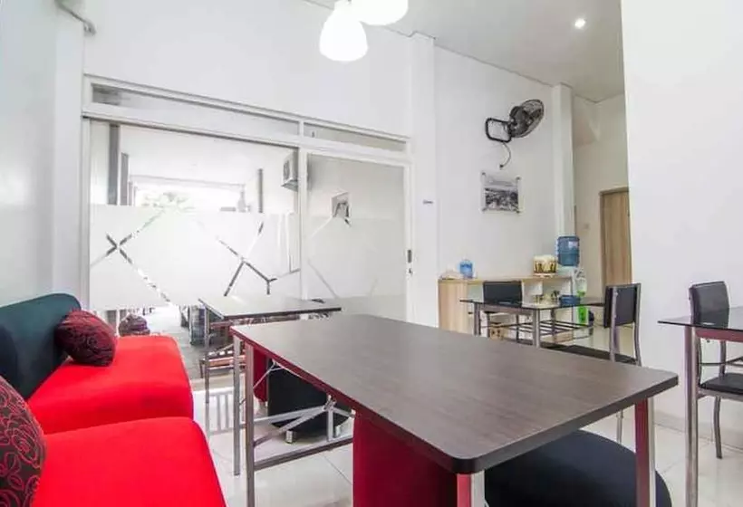 Hotel Oemah Djari Guest House Semarang