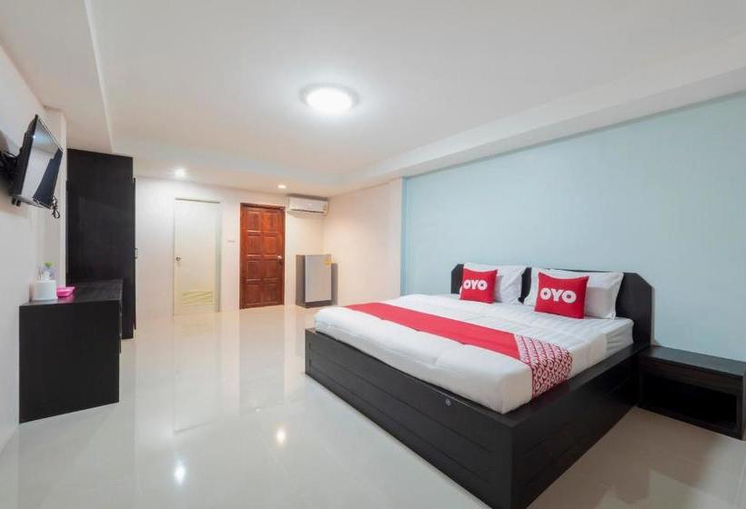 ホテル Oyo 75329 Phensri Apartment