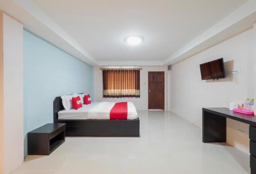 ホテル Oyo 75329 Phensri Apartment