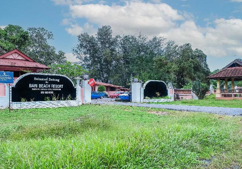 בית מלון כפרי Oyo 90103 Bbr Bari Beach Resort