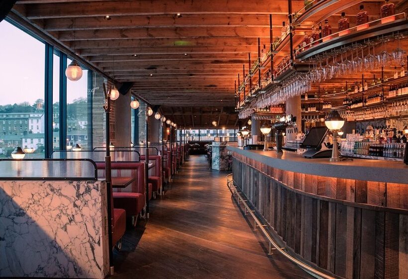 酒店 The Dean Cork