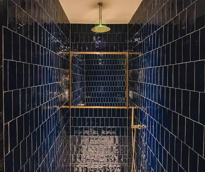 هتل The Dean Cork