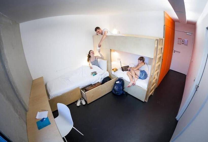 Общежитие Auberge De Jeunesse Hi Cahors