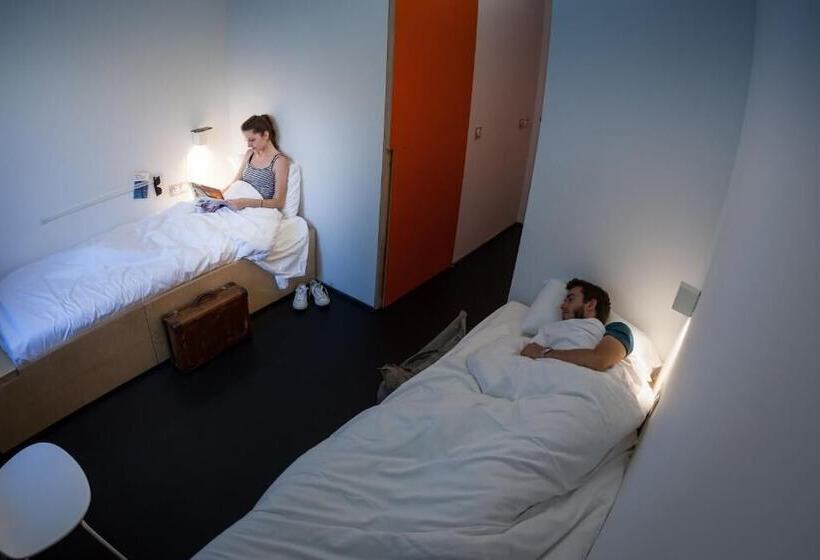 Общежитие Auberge De Jeunesse Hi Cahors