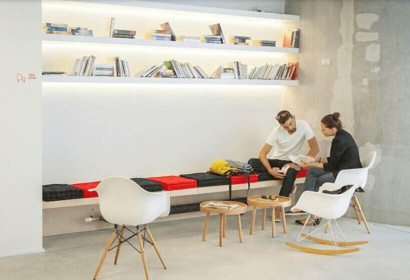 Общежитие Auberge De Jeunesse Hi Cahors