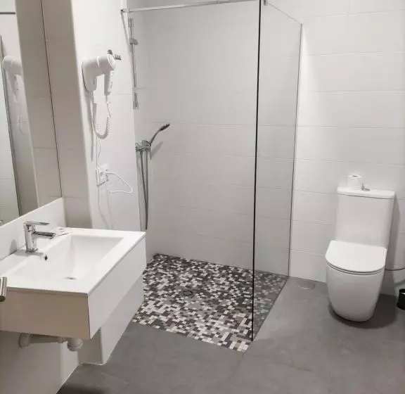 Albergue & Rooms Murgadán