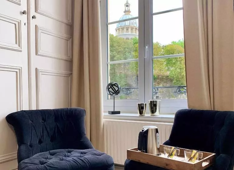 ベッドアンドブレックファースト Bucciali