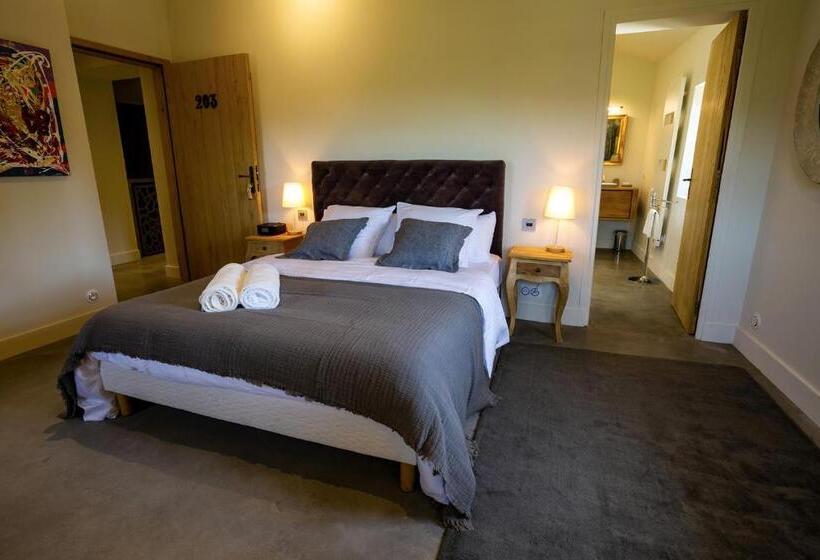 ベッドアンドブレックファースト Château Les Gardis