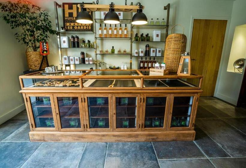 ベッドアンドブレックファースト Château Les Gardis