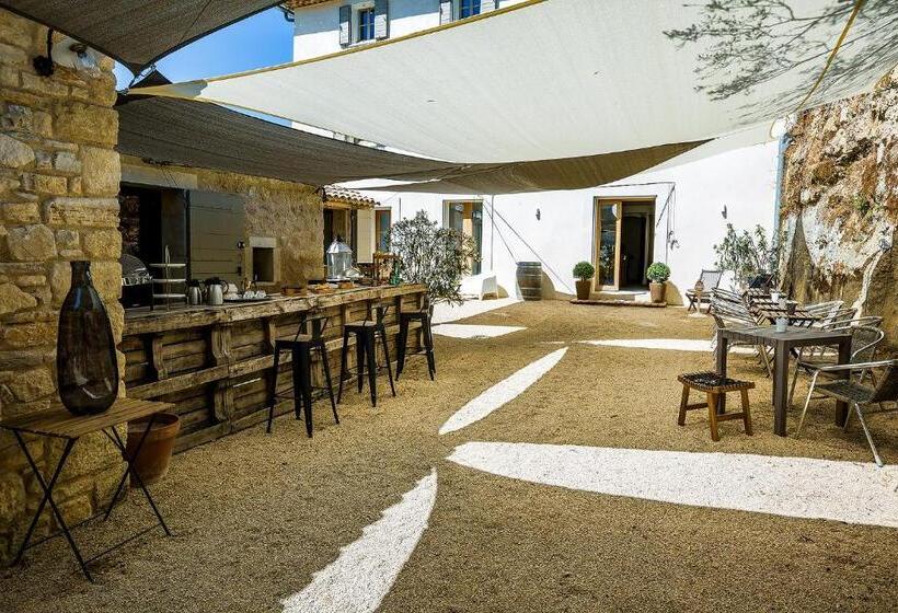 ベッドアンドブレックファースト Château Les Gardis