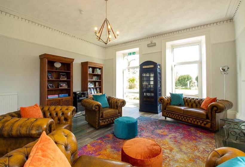 Cosy Wolf Bed & Breakfast