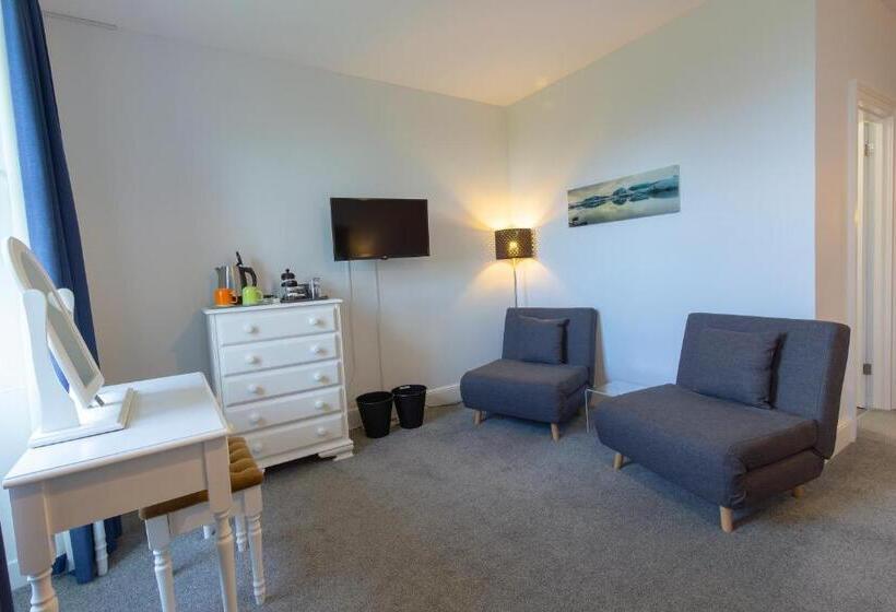 Cosy Wolf Bed & Breakfast