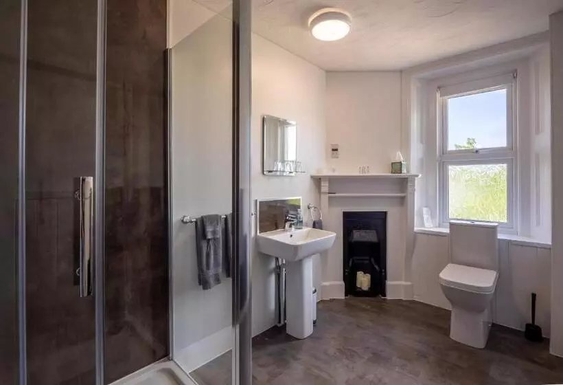 Cosy Wolf Bed & Breakfast