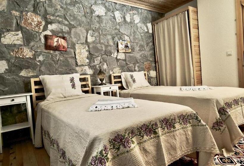 Dedehan Retreat Otel