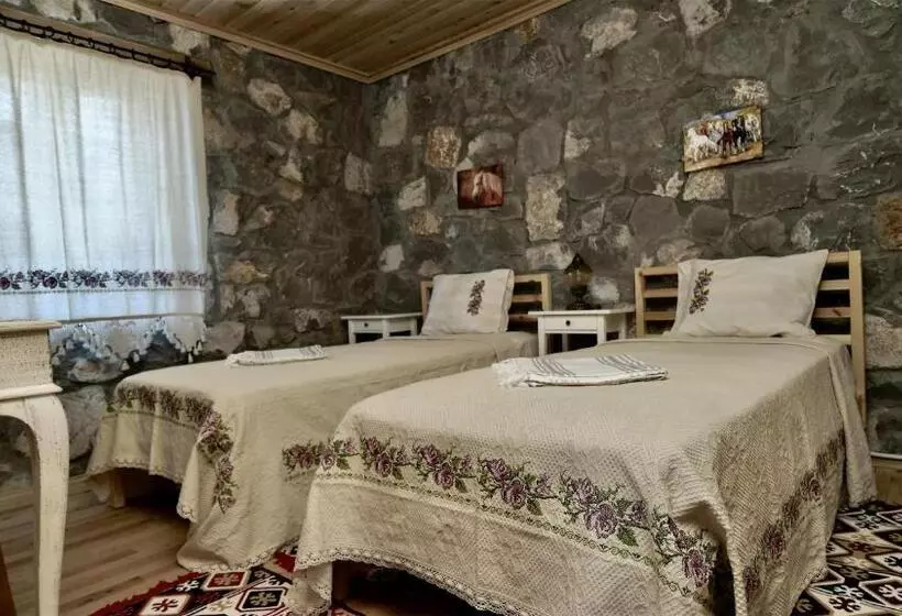 Dedehan Retreat Otel