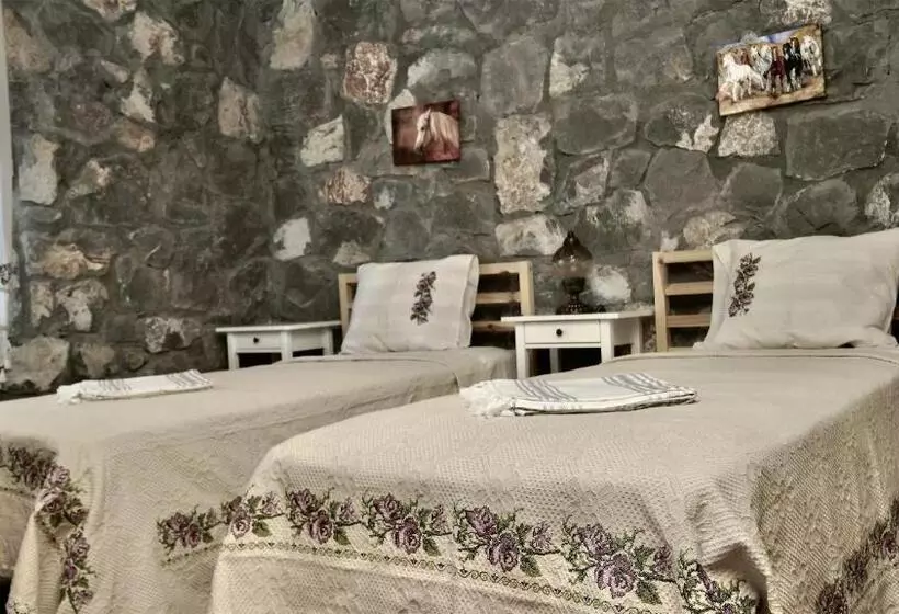 Dedehan Retreat Otel