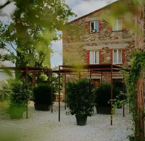 Hotelli Agriturismo Podere Tovari