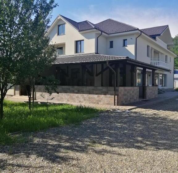 هتل Agropensiunea Ozon