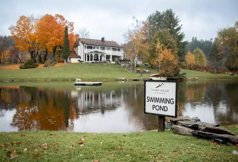 Hotelli Farm Road Estate