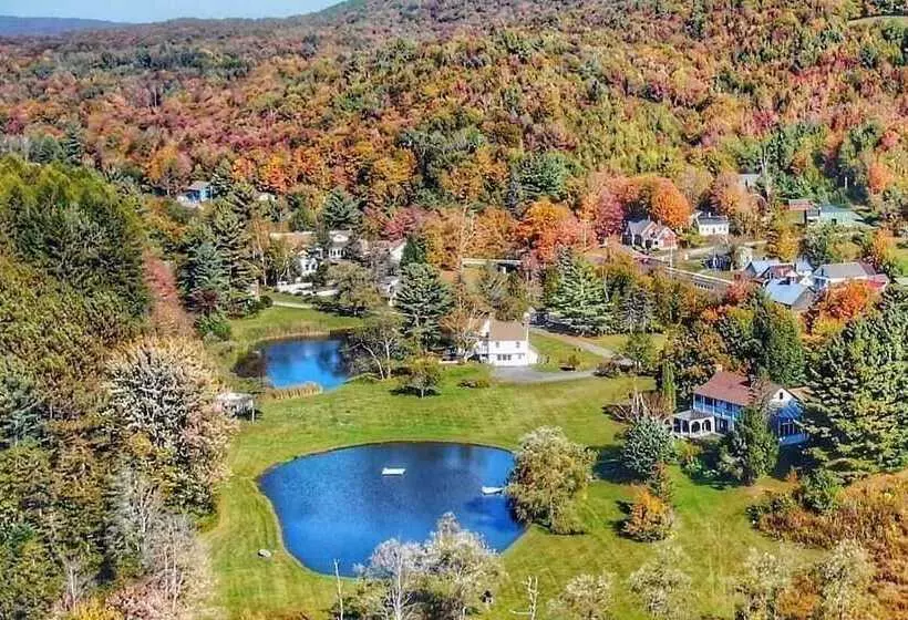 Hotelli Farm Road Estate