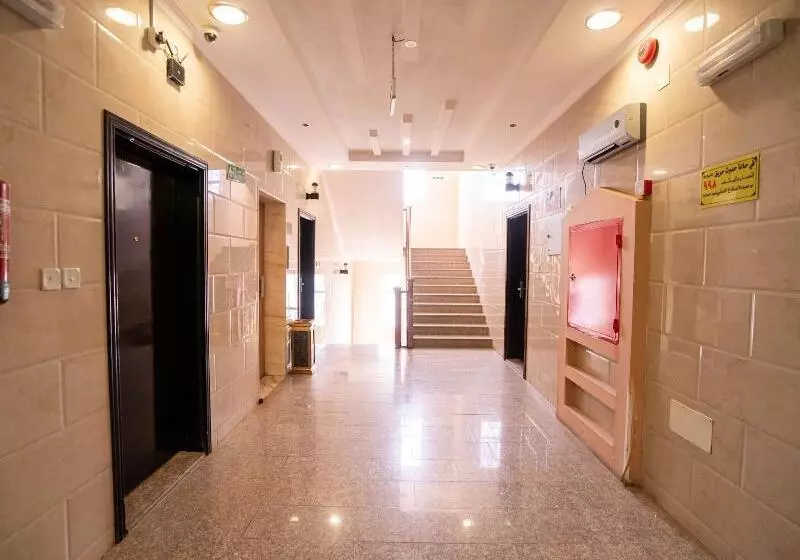 Hotelli Golden Galaxies Furnished Units