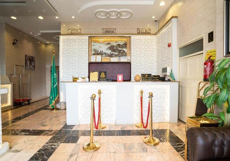 酒店 Golden Galaxies Furnished Units