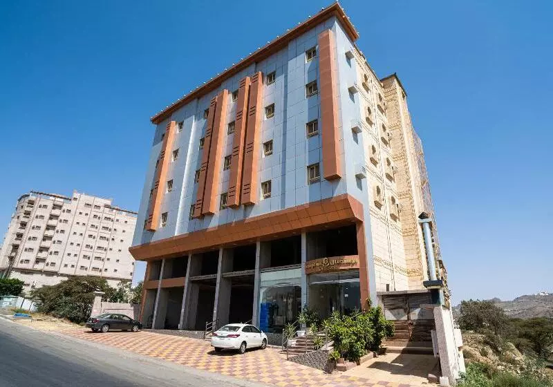 Hotelli Golden Galaxies Furnished Units