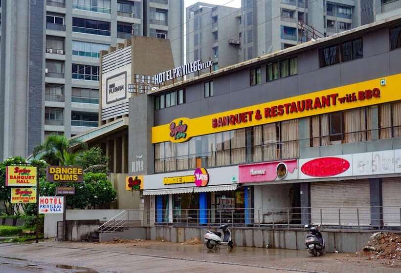 Hotel Privilege Villa