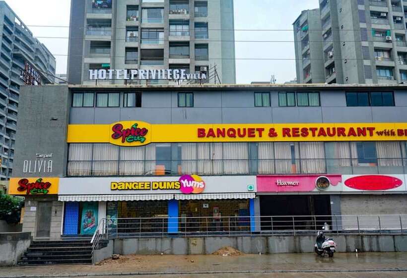 Hotel Privilege Villa