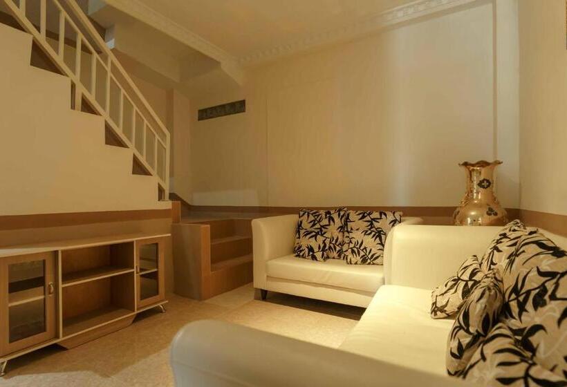 בית מלון כפרי Reddoorz Near Plaza Botania 1 Batam