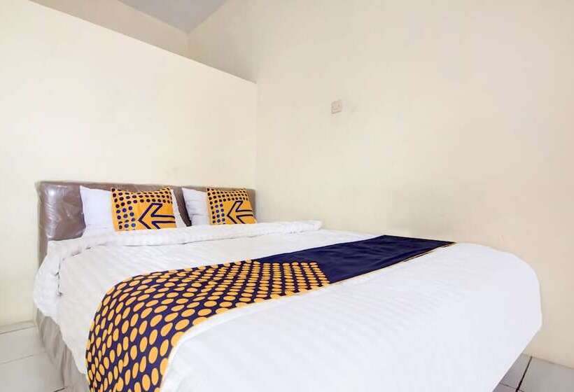 בית מלון כפרי Puspita Depok