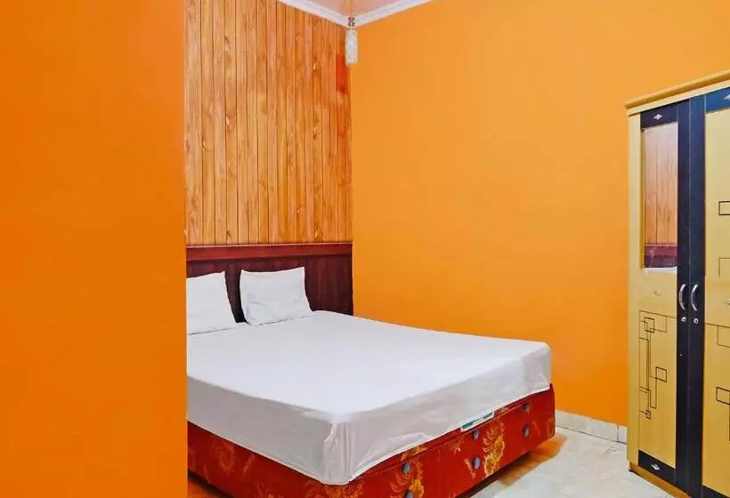 Hotelli Wisma Seruni Palopo