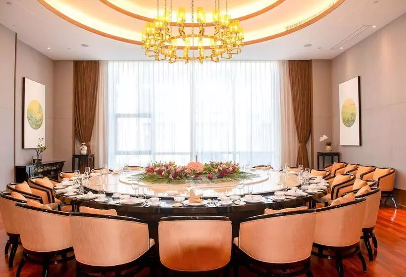 ホテル Wyndham Grand Plaza Royale Zhaotong