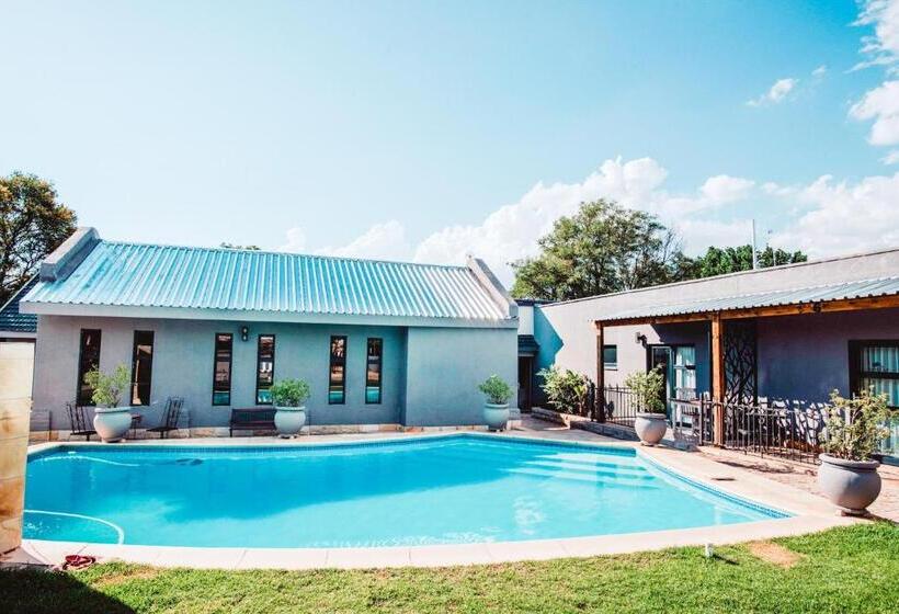 Le Grant Guesthhouse