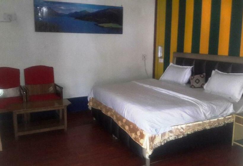 Mayur Hotel And Restaurant