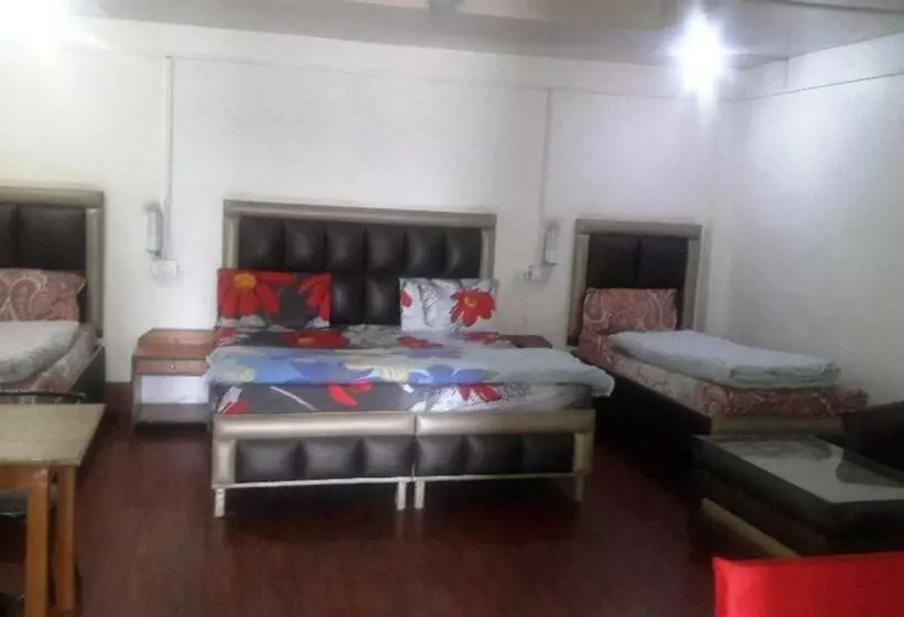 Mayur Hotel And Restaurant