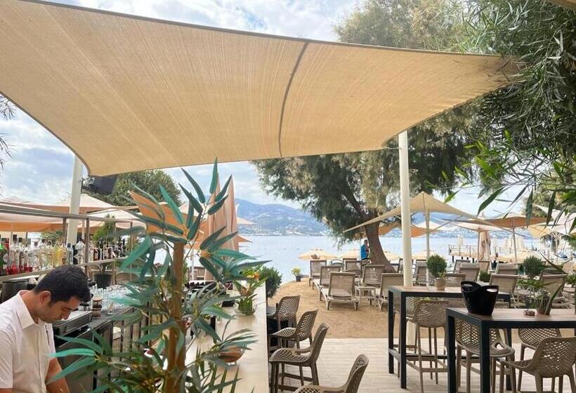 Farrys Boutique Hotel & Beach Club Yalıkavak