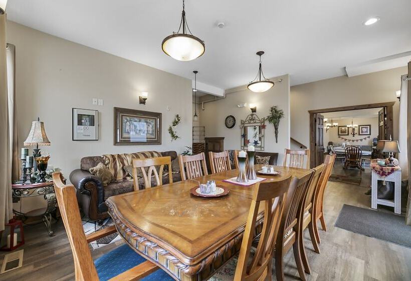 Twisters Bed And Breakfast