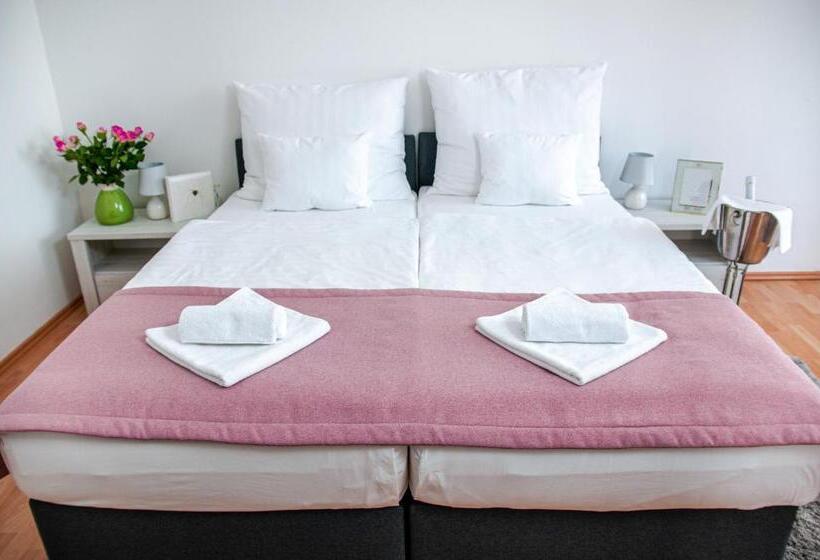 Harangtorony Szálló