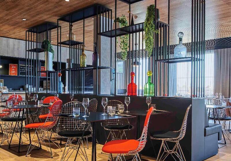 בית מלון כפרי Ibis Montlhery Paris Sud