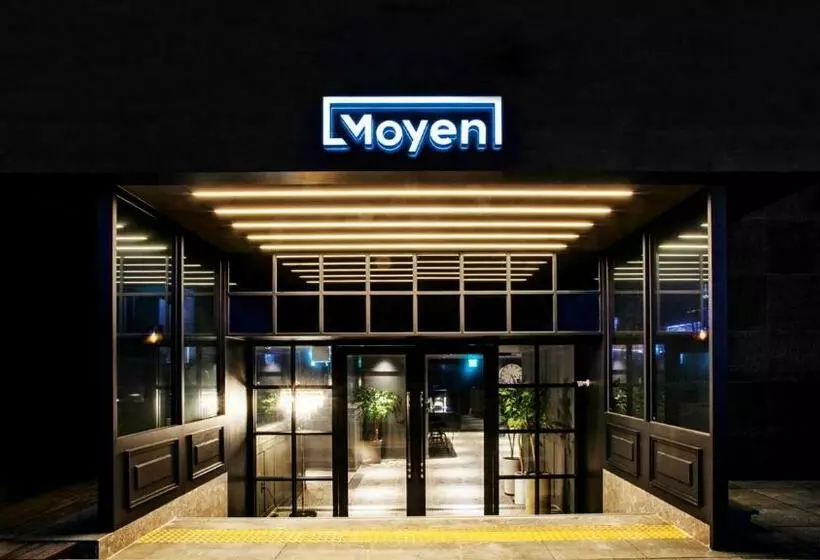 ホテル Moyen