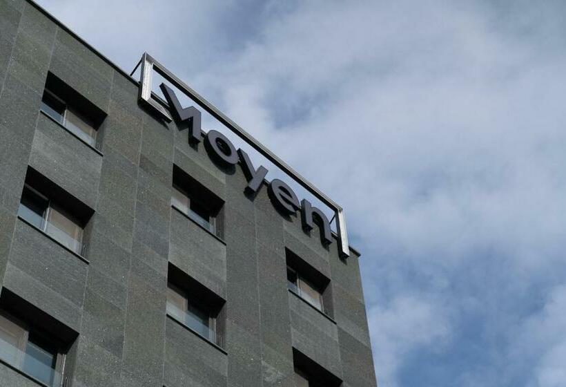 בית מלון כפרי Moyen