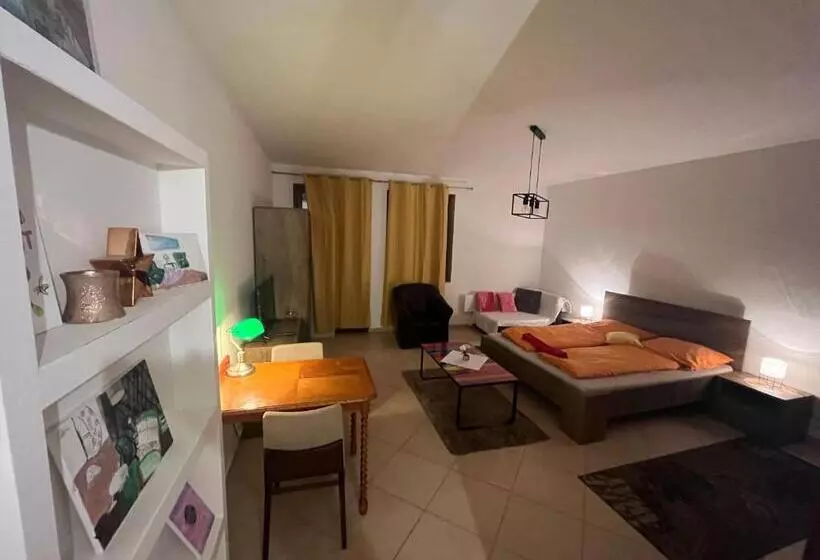 Monelly Apartman