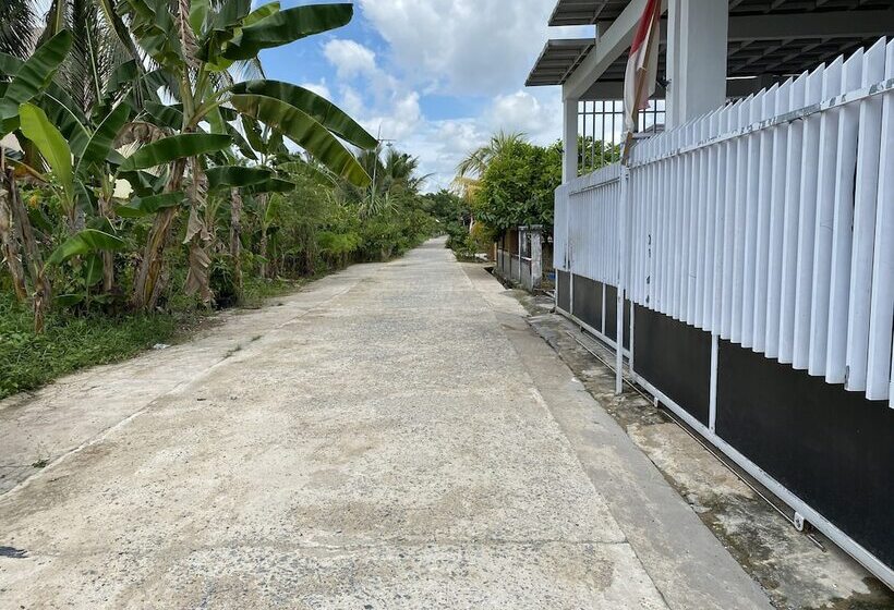 Panzió Khalisa Home Syariah Pontianak